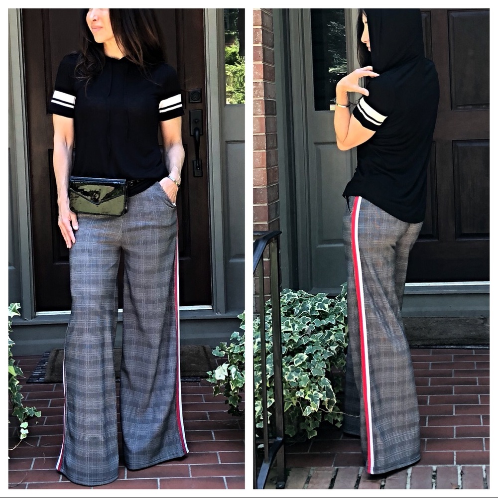 ✨LAST ONE ✨Black hooded color block sleeves top - Picture 7 of 8